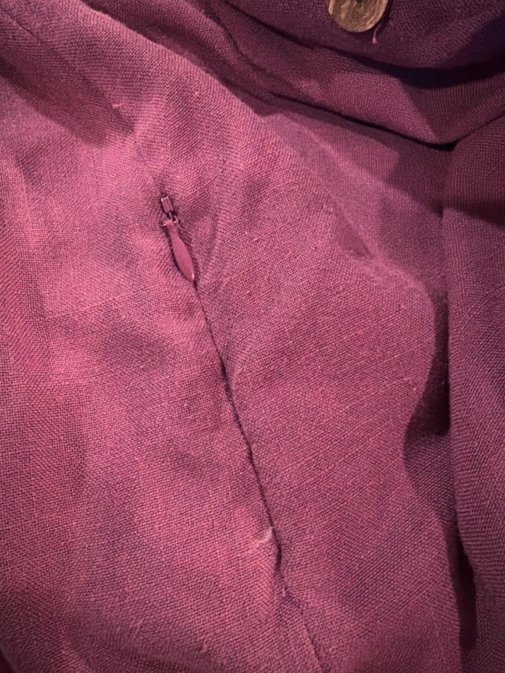TravelSmith Womens Short Sleeve Burgundy Button-Up Shirt MP - Picture 5 of 5